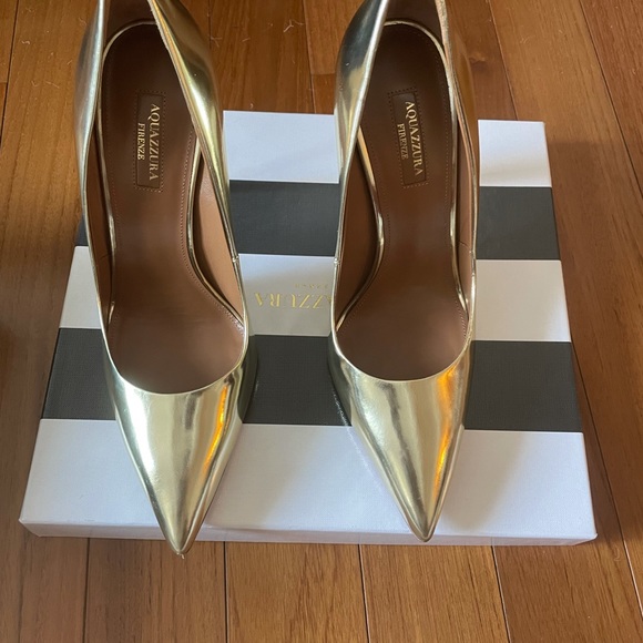 NEW Aquazzura Gold Pumps - Picture 10 of 12